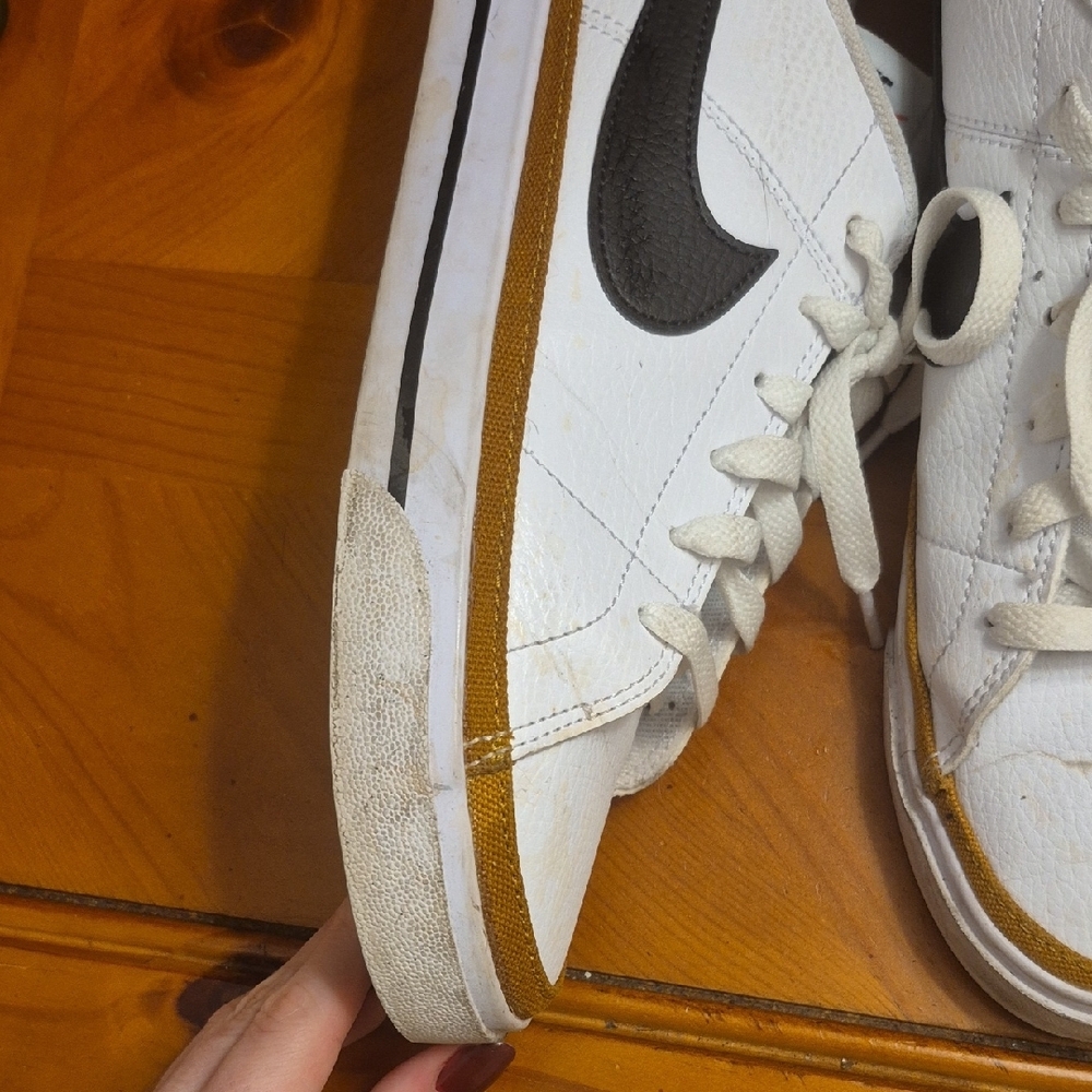 Nike White Sneakers with Tan Trim - Picture 6 of 8